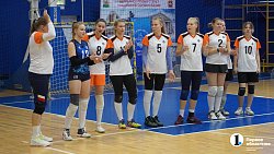 Команда Металлургического района выиграла городскую спартакиаду по волейболу