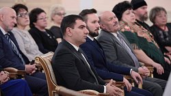 Алексей Текслер вручил региональные премии в сфере национальной политики