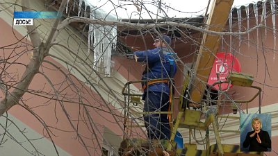 С улиц Челябинска вывозят снег