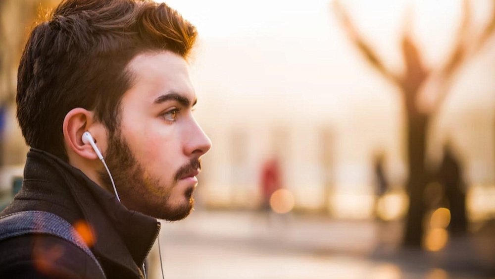 Использование наушников чревато потерей слуха