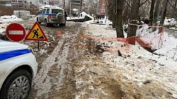 В Златоусте грузовик съехал в котлован и раздавил двоих рабочих