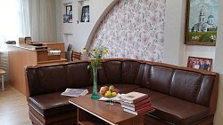 Столетняя библиотека в селе Бродокалмак переехала в исторический особняк