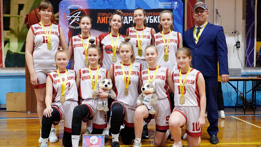 Первый тур женской «Лиги Андрея Зубкова» завершился в Челябинске