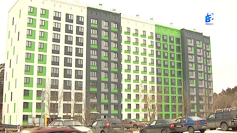 Глава города проверил новостройку