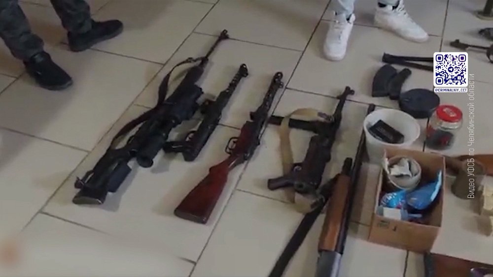 В Чесме осудиди подпольного оружейника