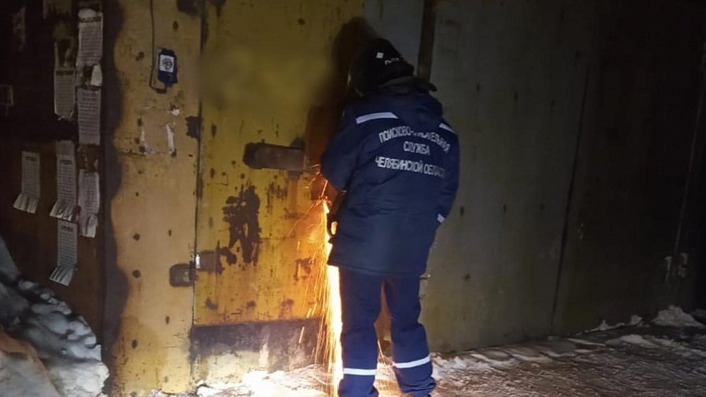 В Миассе мужчина получил тяжелое отравление, надышавшись выхлопными газами в гараже