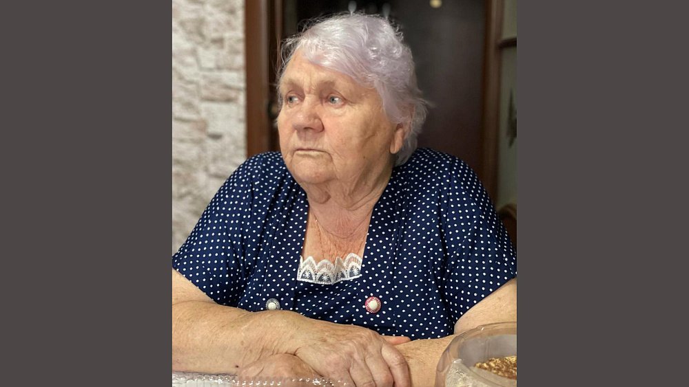 Ополченцы Донбасса поблагодарили бабушку из Варненского района за подаренные одеяла