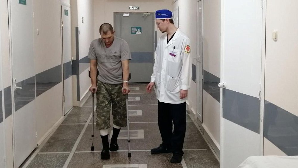 Хирурги избавили жителя Челябинской области от невыносимой боли в колене