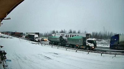 В Челябинской области на трассе М‑5 из‑за непогоды образовались пробки