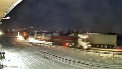 В Челябинской области на трассе М‑5 из‑за непогоды образовались пробки