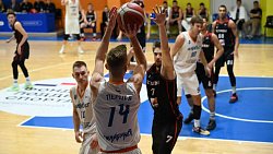 Баскетболисты «Челбаскета» одержали пятую победу подряд в Высшей лиге