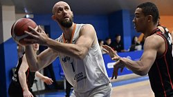 Баскетболисты «Челбаскета» одержали пятую победу подряд в Высшей лиге