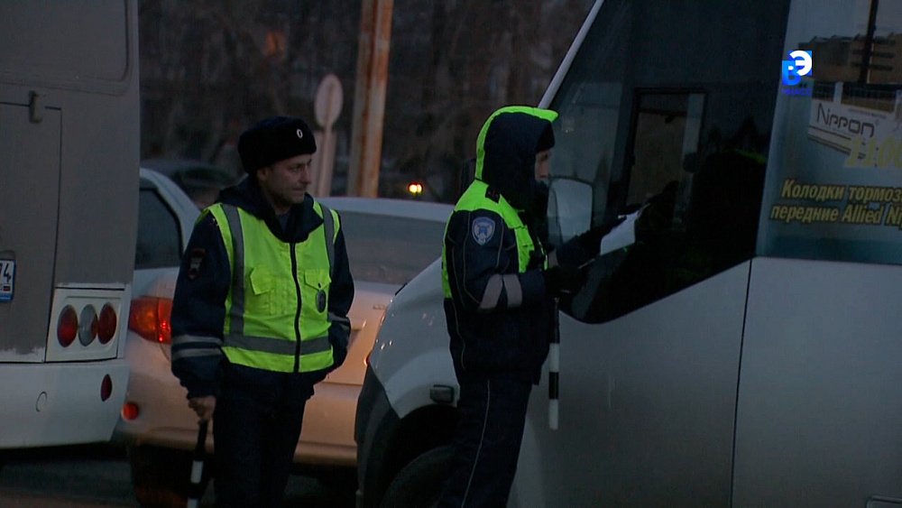 В Миассе проверяют водителей автобусов