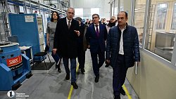 Владимир Якушев посетил испытательный центр НПО «Электромашина»