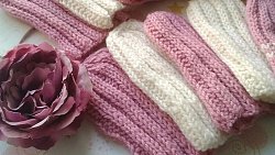 Волонтеры подарили носочки и шапочки крохотным пациентам челябинской больницы