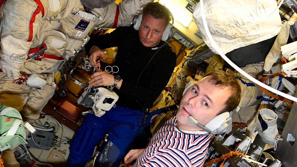 Космонавт из Челябинска готовится к выходу в открытый космос