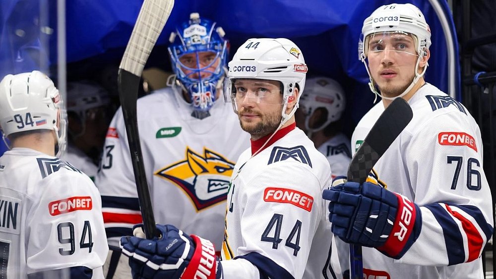 Хоккеисты «Металлурга» проиграли битву лидеров Восточной конференции в чемпионате КХЛ