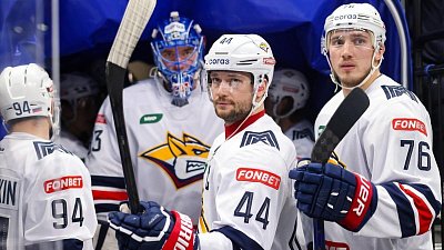 Хоккеисты «Металлурга» проиграли битву лидеров Восточной конференции в чемпионате КХЛ