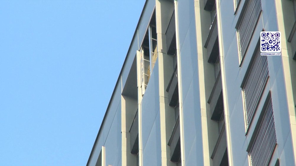 Фасад дома обрушился в Челябинске