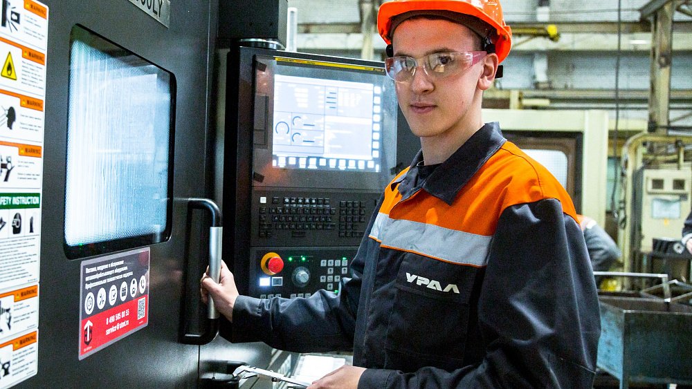 «Не хватает рук». Предприятия региона вынуждены включиться в гонку зарплат