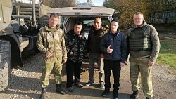 Три троичанина и монахиня из Красноселки навестили батальон «Апостол»