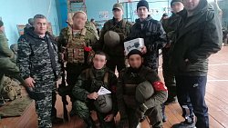 Три троичанина и монахиня из Красноселки навестили батальон «Апостол»