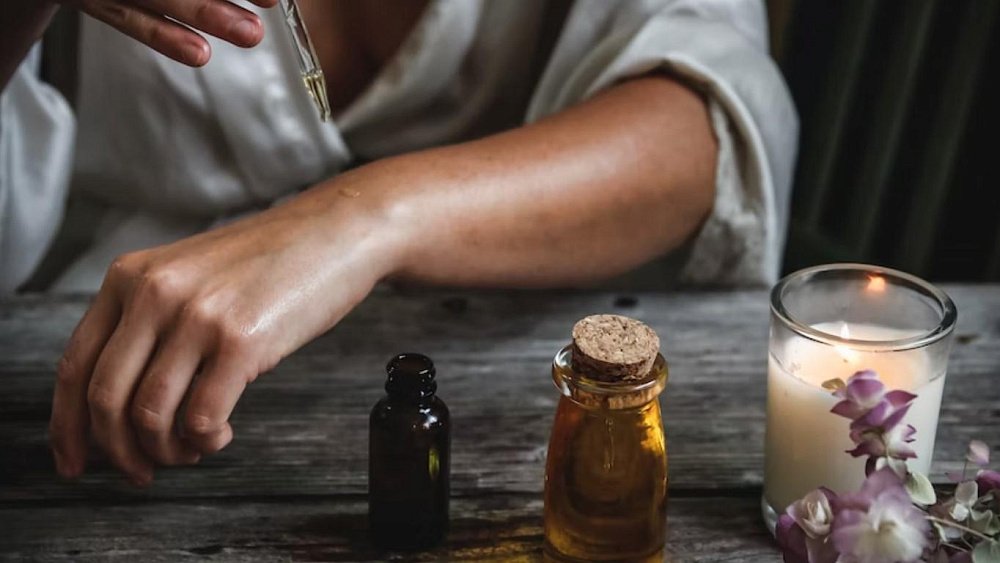 Эти эфирные масла подходят для спальни