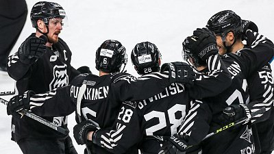 Хоккеисты «Трактора» вырвали победу у «Амура» в чемпионате КХЛ