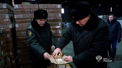 На Урале почти 33 тысячи пар конфискованной обуви передали в социальные учреждения