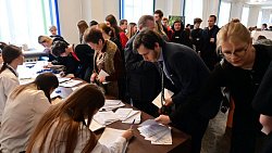 Алексей Текслер поручил вывести Челябинскую область в топ‑10 научных регионов страны