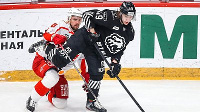 Хоккейный клуб «Трактор» уступил в уральском дерби «Автомобилисту» в чемпионате КХЛ