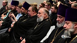 На Рождественских чтениях в Челябинске обсудили проблему духовного выбора человека