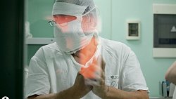 «Не люблю простой жизни»: история главного детского нейрохирурга Челябинской области