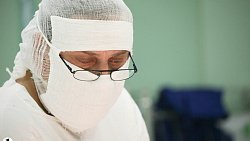«Не люблю простой жизни»: история главного детского нейрохирурга Челябинской области