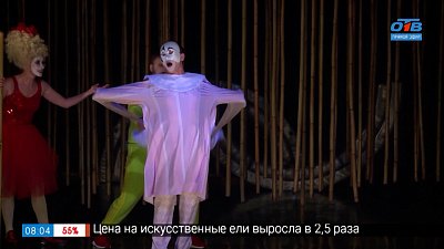 Комедия дель-арте в сюжете «Премьера в Челябинском Камерном»