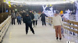 В Челябинске в парке имени Терешковой открыли ледовый каток