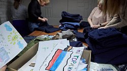 Алексей Текслер встретился с участницами благотворительного сообщества «Шьем нашим»