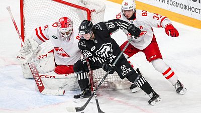 Челябинский «Трактор» уступил на своем льду «Спартаку» в чемпионате КХЛ