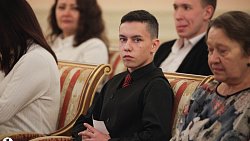 В Челябинске наградили школьников-спасателей и многодетных матерей