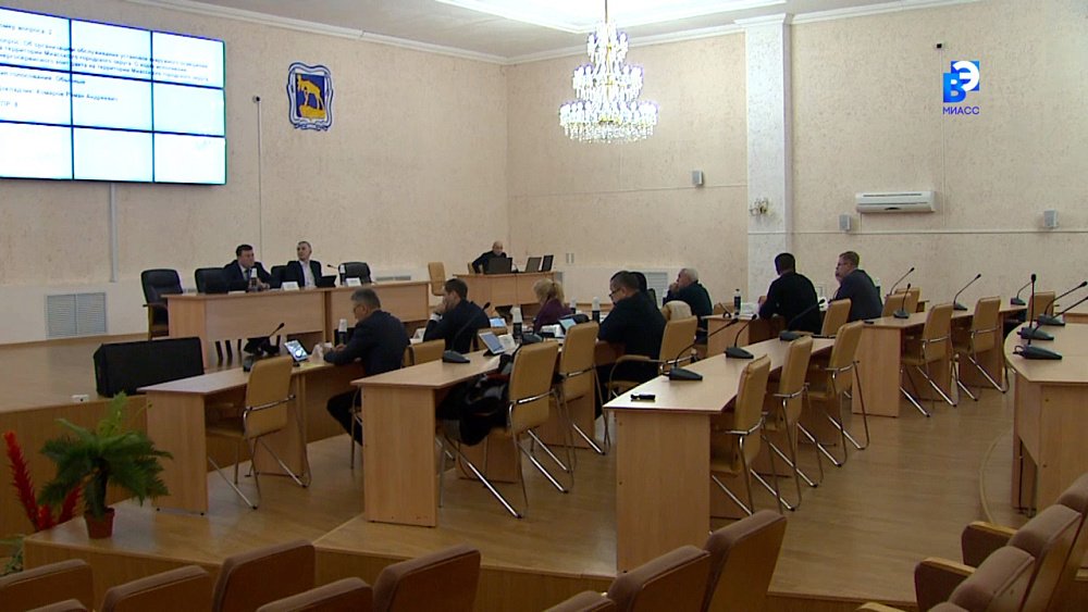 Городское освещение и очистку дорог обсудили депутаты