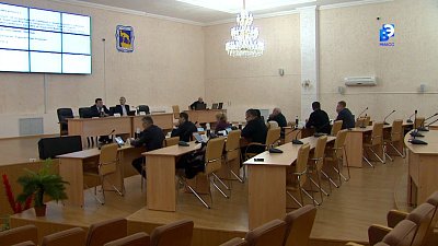 Городское освещение и очистку дорог обсудили депутаты