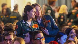 Алексей Текслер наградил лучших бойцов студотрядов Челябинской области