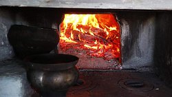 Дым трубой, валенки и конфеты: как селяне Челябинской области переживают 30‑градусные морозы