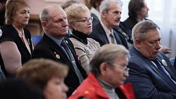 Алексей Текслер обсудил с ветеранами Южного Урала социальную сферу региона и помощь армии