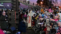 На Южном Урале встретили поезд Деда Мороза