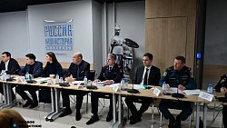 Алексей Текслер встретился с первыми активистами Российского движения детей и молодежи