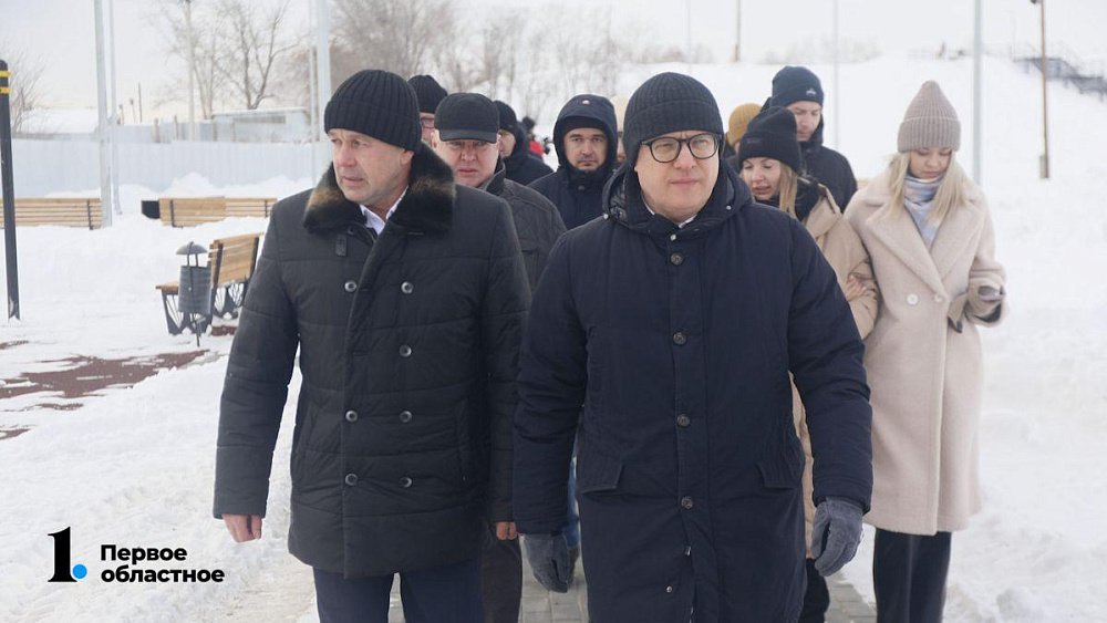 Губернатор Алексей Текслер оценил парки и скверы Пласта