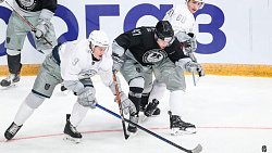 Хоккеисты сборной «Востока» завоевали Кубок Вызова МХЛ — 2022 в Челябинске