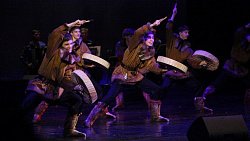 В Челябинске выступил ансамбль танца «Урал»