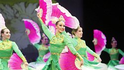 В Челябинске выступил ансамбль танца «Урал»